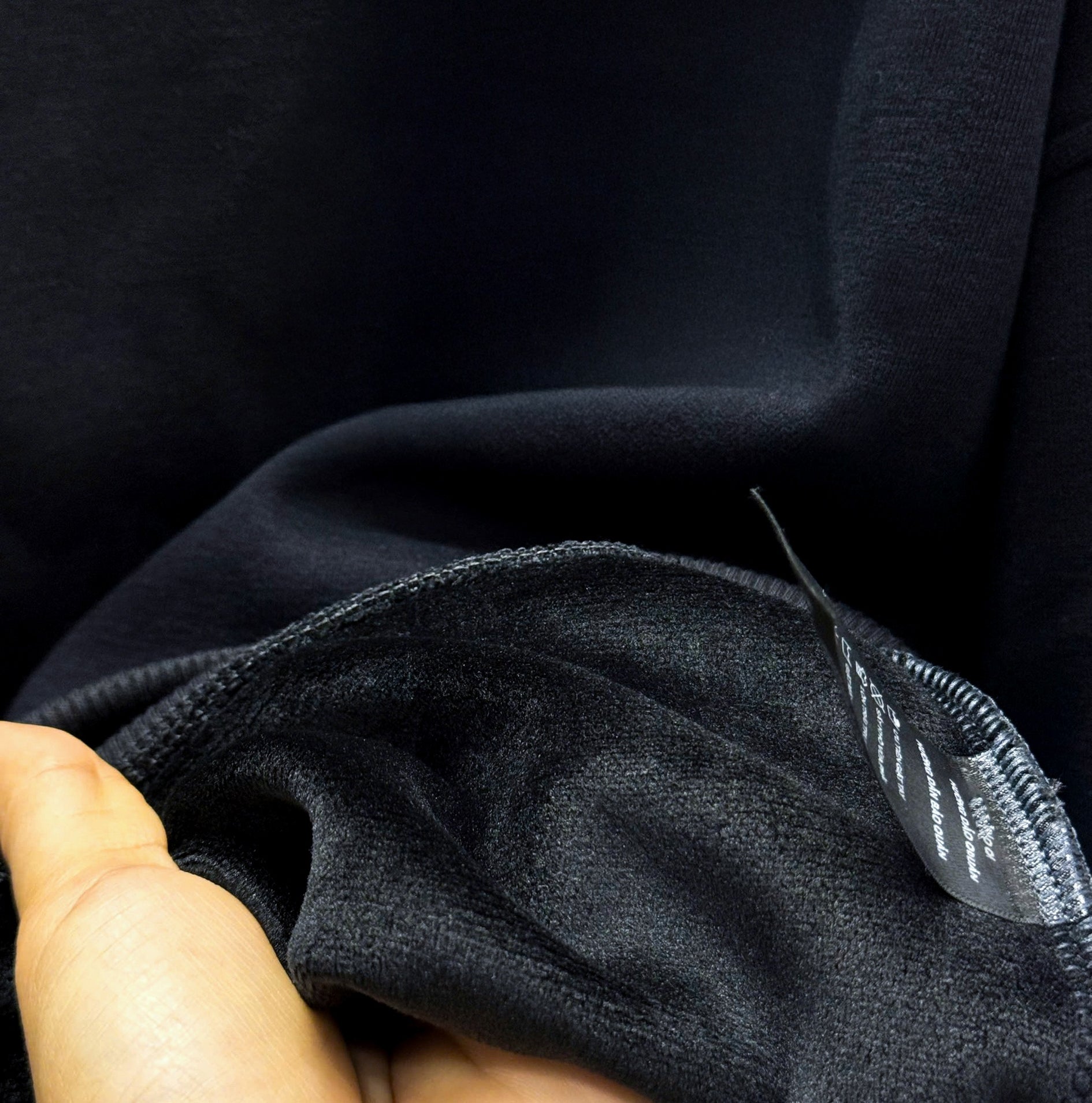 Áo Sweater -Họa Tiết 4 Cánh